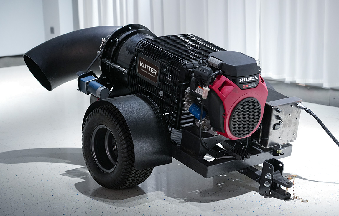 kutter-tow-behind-leaf-blower-honda-gx690-engine.jpg