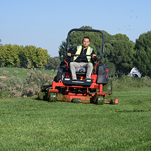1785922127111315.jpg commercial-zero-turn-mowers-kutter-series-fleet-related-thumbnail.jpg