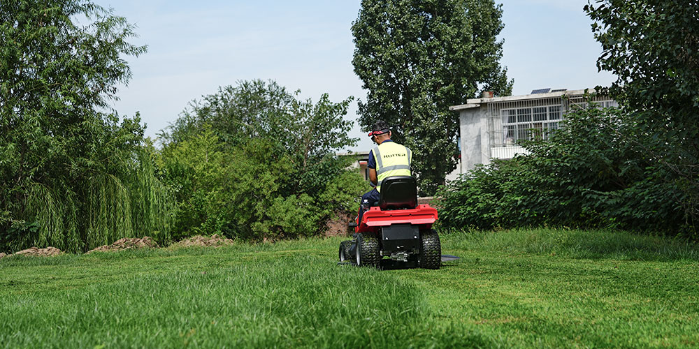 lawn-tractor-tco-spreadsheet-review.jpg