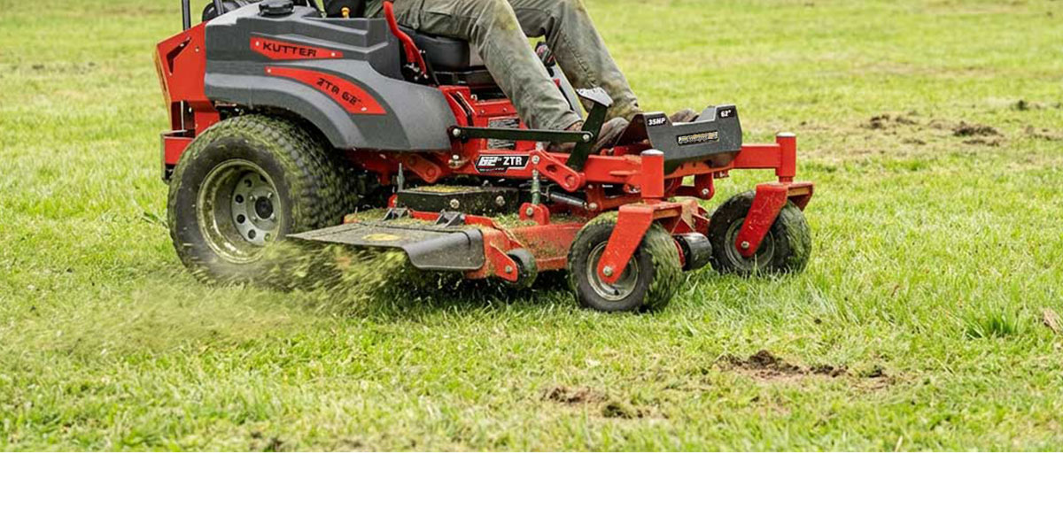 commercial-zero-turn-mower-fleet-operation.jpg