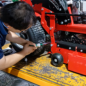 stand-on-mower-maintenance-blade-service.jpg stand-on-mower-maintenance-blade-service.jpg