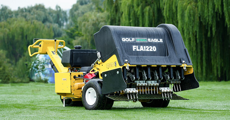 kutter-golf-sports-turf-aerator-fla1220-operator