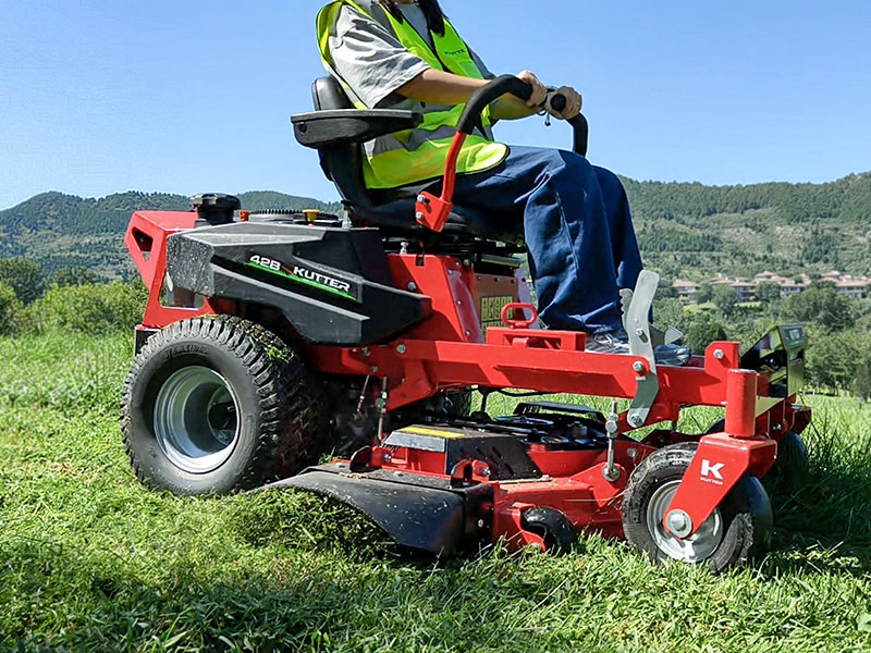 kutter-mulching-blades-for-ztr42b-ztr-lawn-mowing-action.jpg kutter-mulching-blades-for-ztr42b-ztr-lawn-mowing-action.jpg