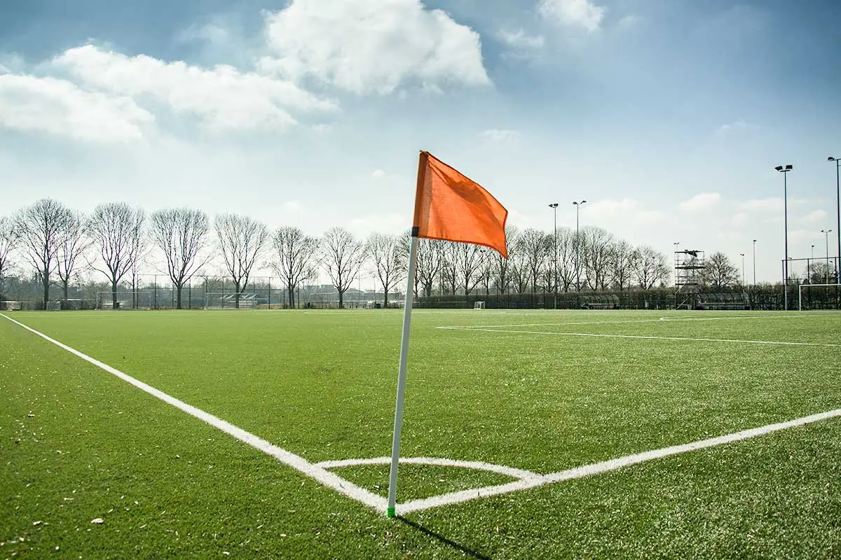 1787910328267643.jpg natural-grass-sports-field-corner-flag.jpg