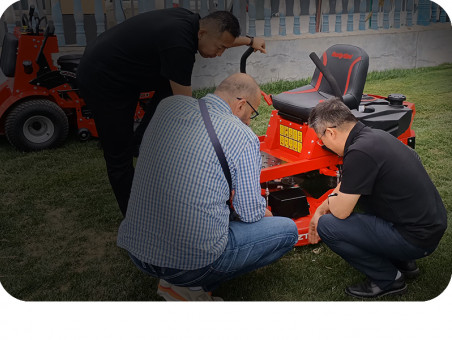 Technische training en marketingmateriaal